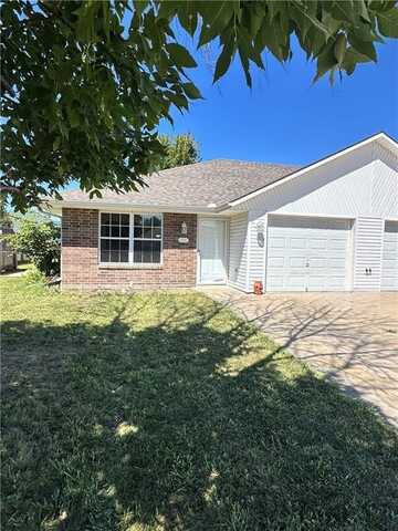 1406 SW Blue Branch Drive, Grain Valley, MO 64029