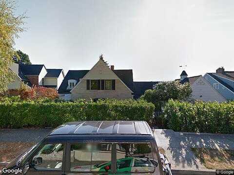 55Th, SEATTLE, WA 98105