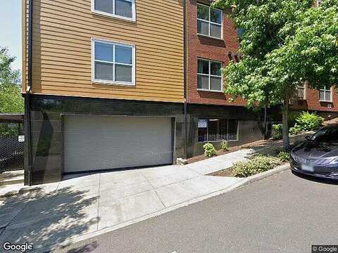 N Decatur St, Portland, OR 97203