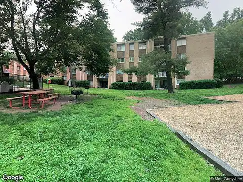 Charing Cross Rd, Falls Church, VA 22042
