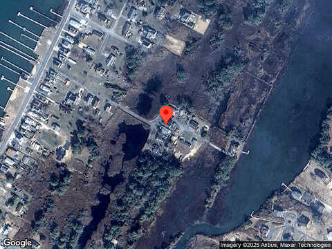 Cakey, CHINCOTEAGUE ISLAND, VA 23336