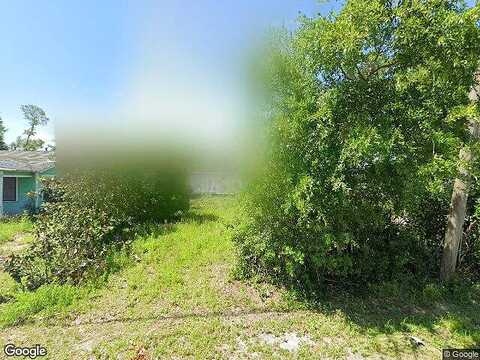 E 8Th St, Panama City, FL 32401
