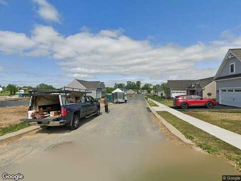 Lincolnshire St #C (Greenwich), Oxford, PA 19363