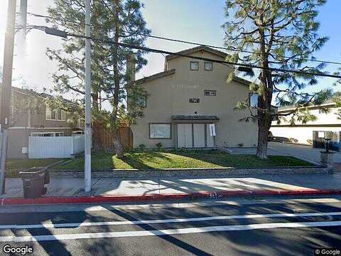 Newland St #D, Huntington Beach, CA 92647
