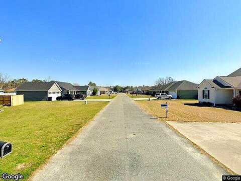 Red Oak St, Ray City, GA 31645