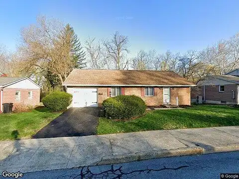 Circle Dr, Ephrata, PA 17522