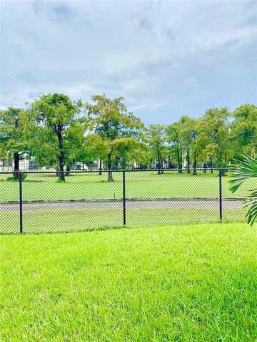 Lagos De Campo Blvd, Tamarac, FL 33321