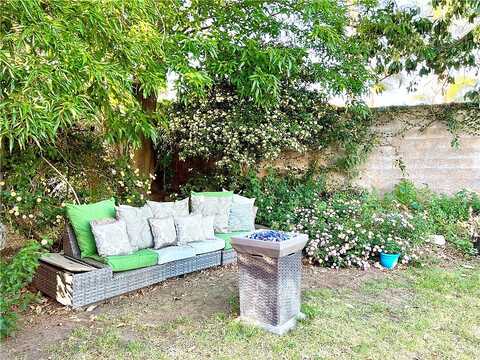 W Woodcrest, Bloomington, CA 92316