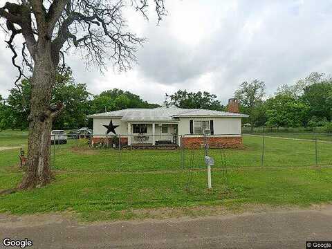 N Granger Street, Oakwood, TX 75855