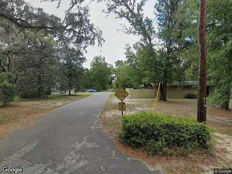 Elizabeth St, Folkston, GA 31537