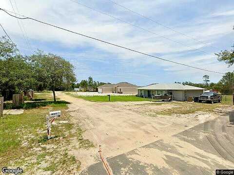 E Eighth Avenue, UMATILLA, FL 32784