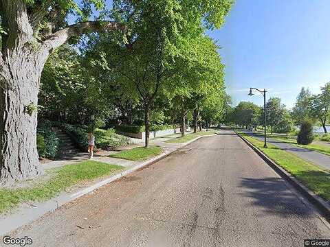 E Lake Of The Isles Parkway, Minneapolis, MN 55405