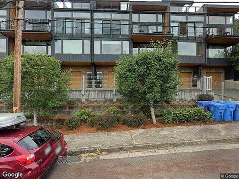 Sherman Ave, Hood River, OR 97031