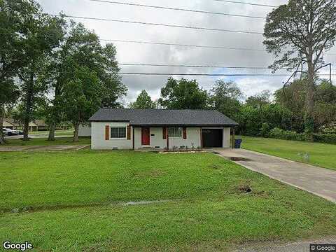S Orange Street, Sweeny, TX 77480