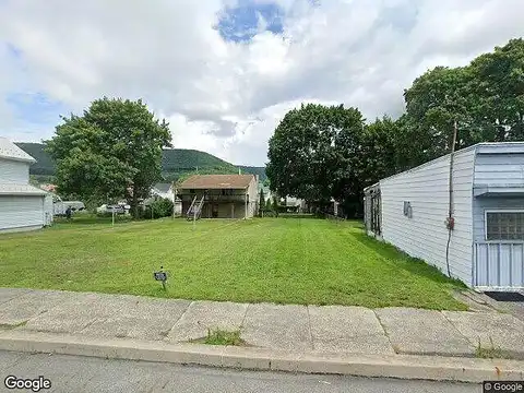 641 645 Main St, Lykens, PA 17048