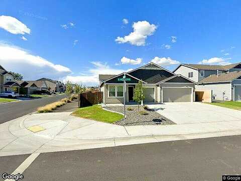 E Heather Ave, Hermiston, OR 97838