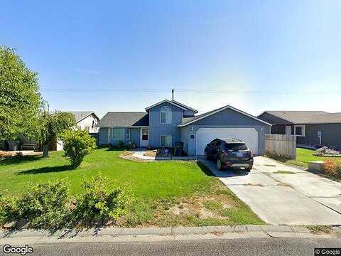 S Rose Pl, Othello, WA 99344