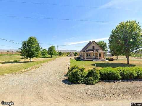 W Apricot Road, Grandview, WA 98930