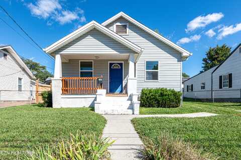 2109 Cecil Ave, Knoxville, TN 37917