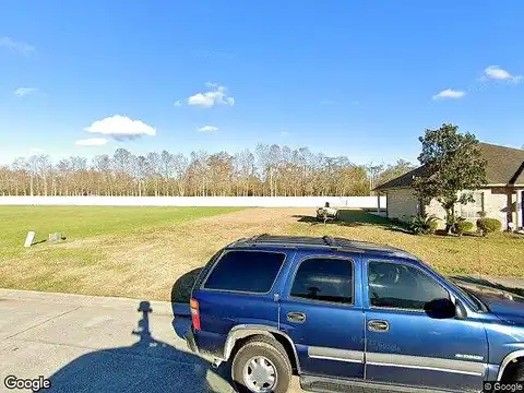 Park Shore Drive, Marrero, LA 70072