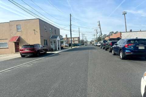 Madison, CLIFTON HEIGHTS, PA 19018