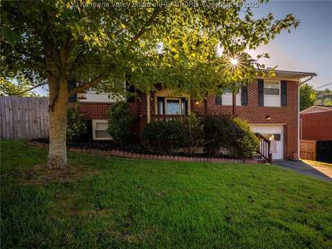 304 Caroline Drive, Hurricane, WV 25526