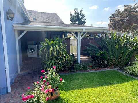 Parrot, DOWNEY, CA 90240