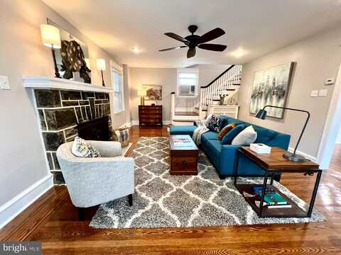 Shelbourne, HAVERTOWN, PA 19083