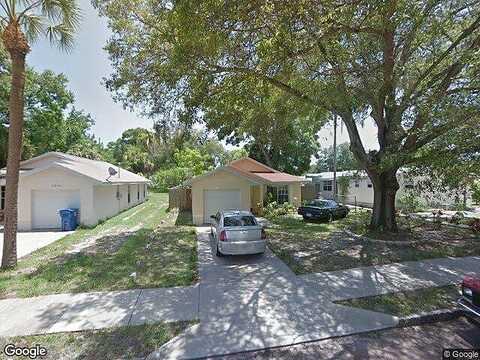 28Th, SAINT PETERSBURG, FL 33713