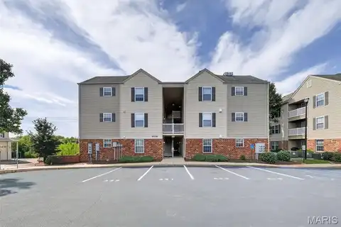 2111 Welsh Drive, Lake Saint Louis, MO 63367