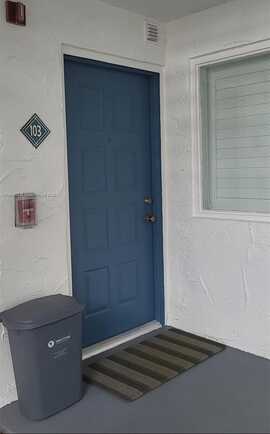 4555 NW 99th Ave, Doral, FL 33178