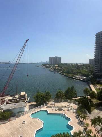 11111 Biscayne Blvd, Miami, FL 33181