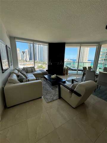 200 Sunny Isles Blvd, Sunny Isles Beach, FL 33160