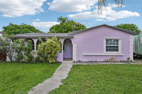 417 NW 2nd St, Boynton Beach, FL 33435