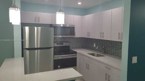 202 Canterbury I, West Palm Beach, FL 33417