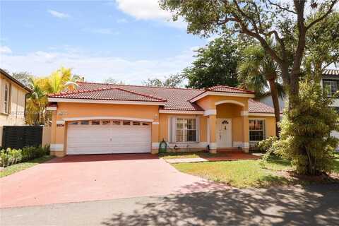8934 NW 189th Ter, Hialeah, FL 33018