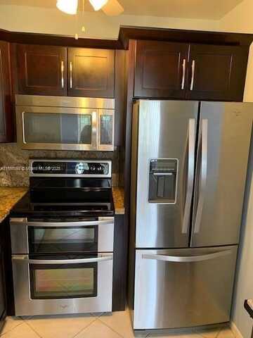332 Norwich N, West Palm Beach, FL 33417