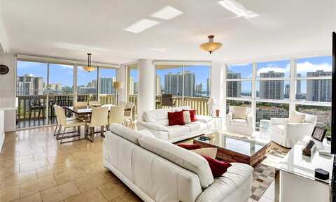 1000 W Island Blvd, Aventura, FL 33160