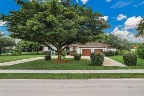6250 SW 88th St, Pinecrest, FL 33156