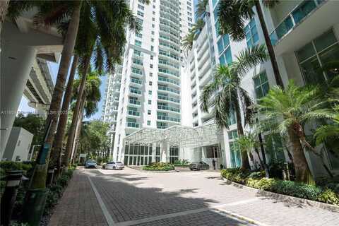 31 SE 5th St, Miami, FL 33131