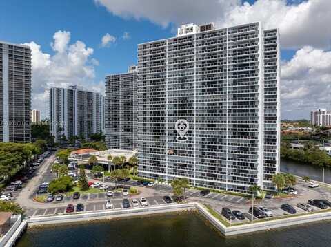 20515 E Country Club Dr, Aventura, FL 33180