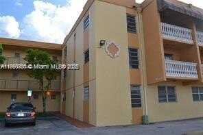 525 W 69th St, Hialeah, FL 33014