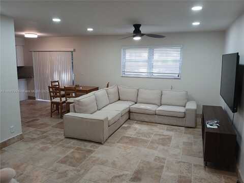 1945 NW 4th Ave, Boca Raton, FL 33432