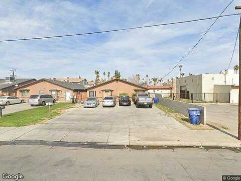 8Th, BAKERSFIELD, CA 93304