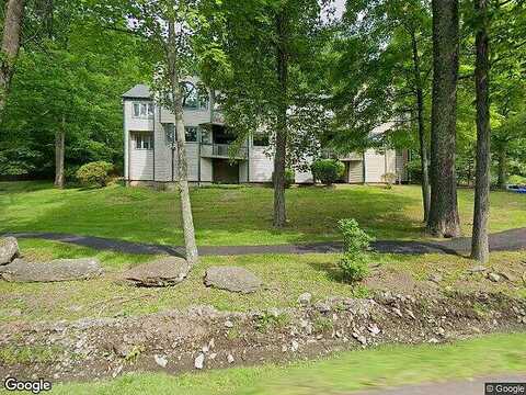 Hollow Road, East Stroudsburg, PA 18302