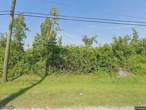 S Gay Avenue, Callaway, FL 32404