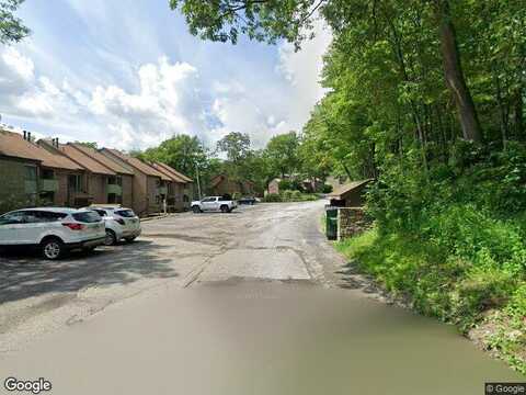 Mountain Villas Drive, Seven Springs, PA 15622