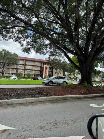 13101 SW 11th Ct, Pembroke Pines, FL 33027