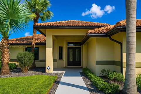 1077 Deerwood Ln, Weston, FL 33326