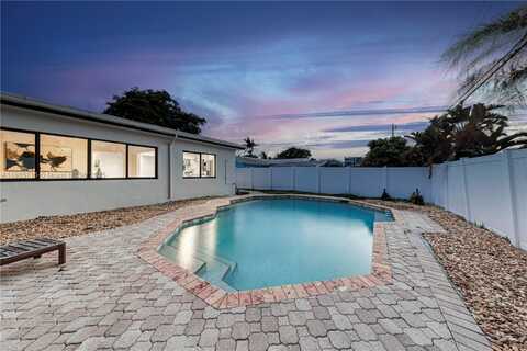 1985 Windward Dr, Lauderdale By The Sea, FL 33062